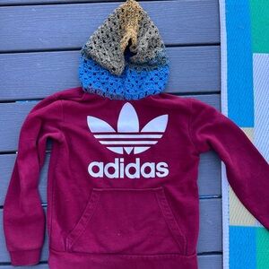 Adidas youth sweatshirt with crochet hood